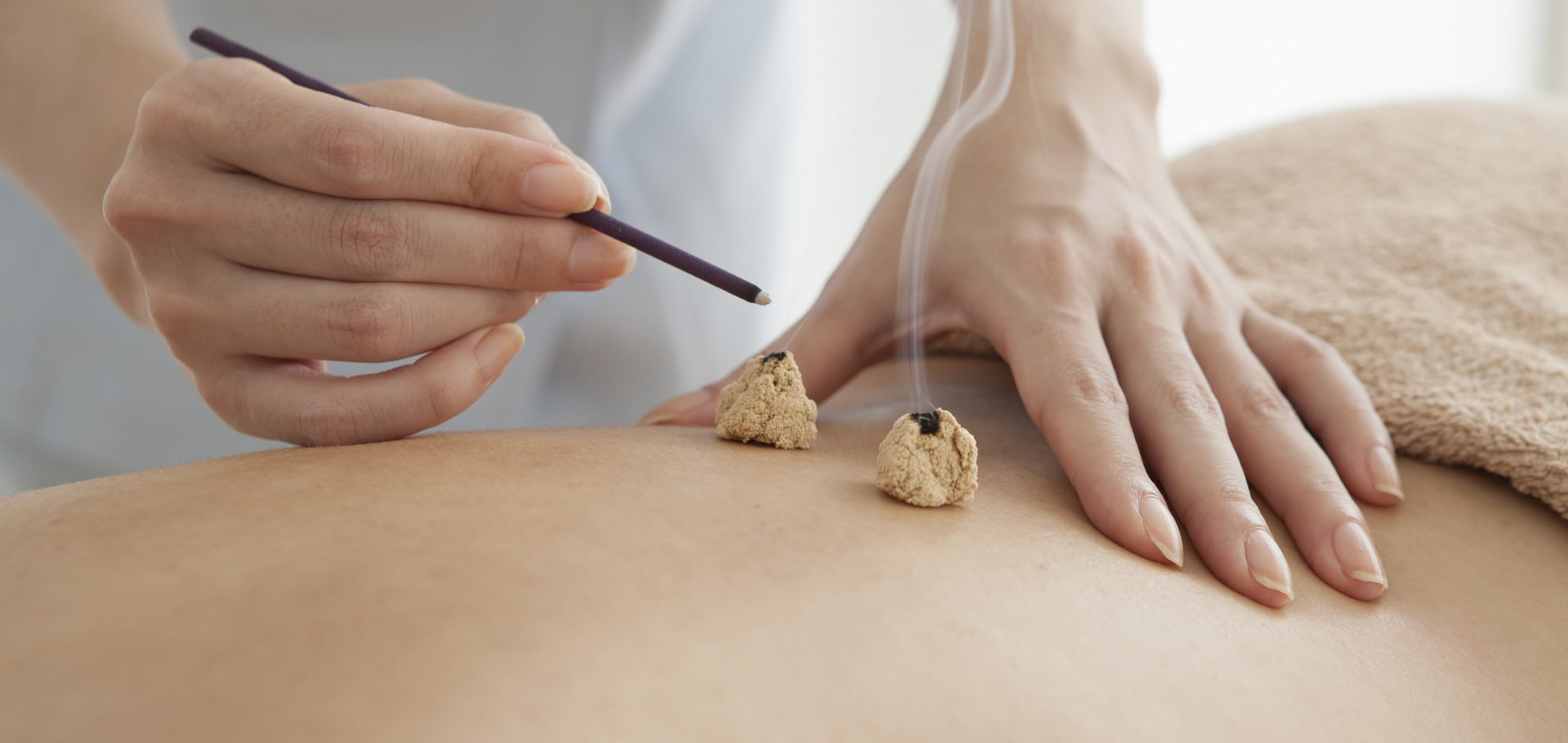 How acupuncture treatments work in Surrey